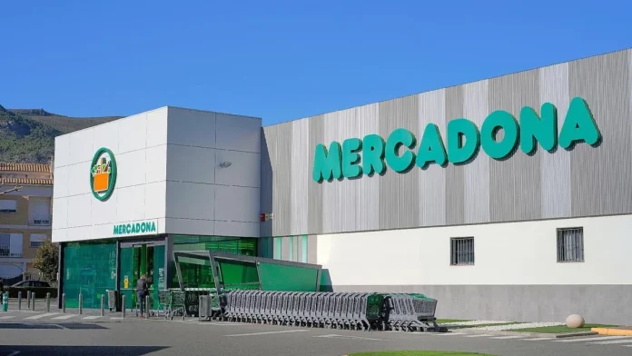 Mercadona, Carrefour y Dia emplean a más de 177 mil españoles