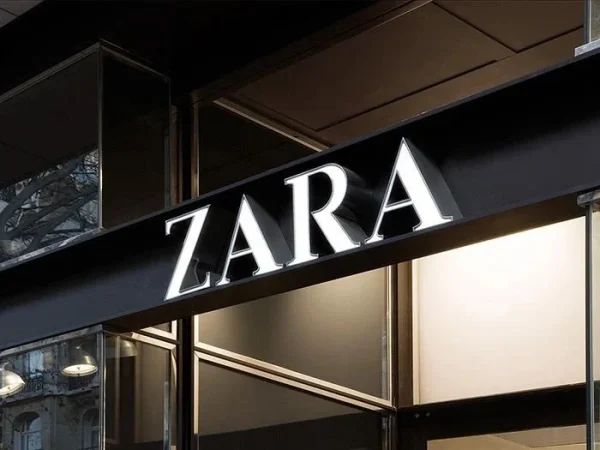 Zara arrasa con la blusa de volantes más original que será tu favorita en primavera 2025