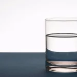 Te contamos en que consiste ‘la prueba del vaso de agua’ en las entrevistas de trabajo