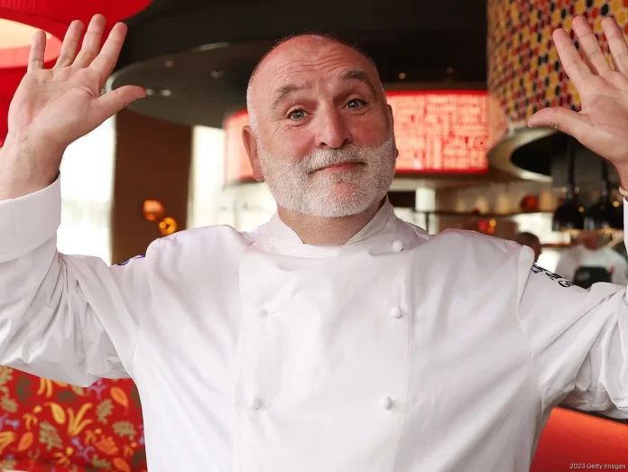 El chef José Andrés nos explica el truco para dar la vuelta a la tortilla de patatas 'sin liarla parda'El chef José Andrés nos explica el truco para dar la vuelta a la tortilla de patatas 'sin liarla parda'