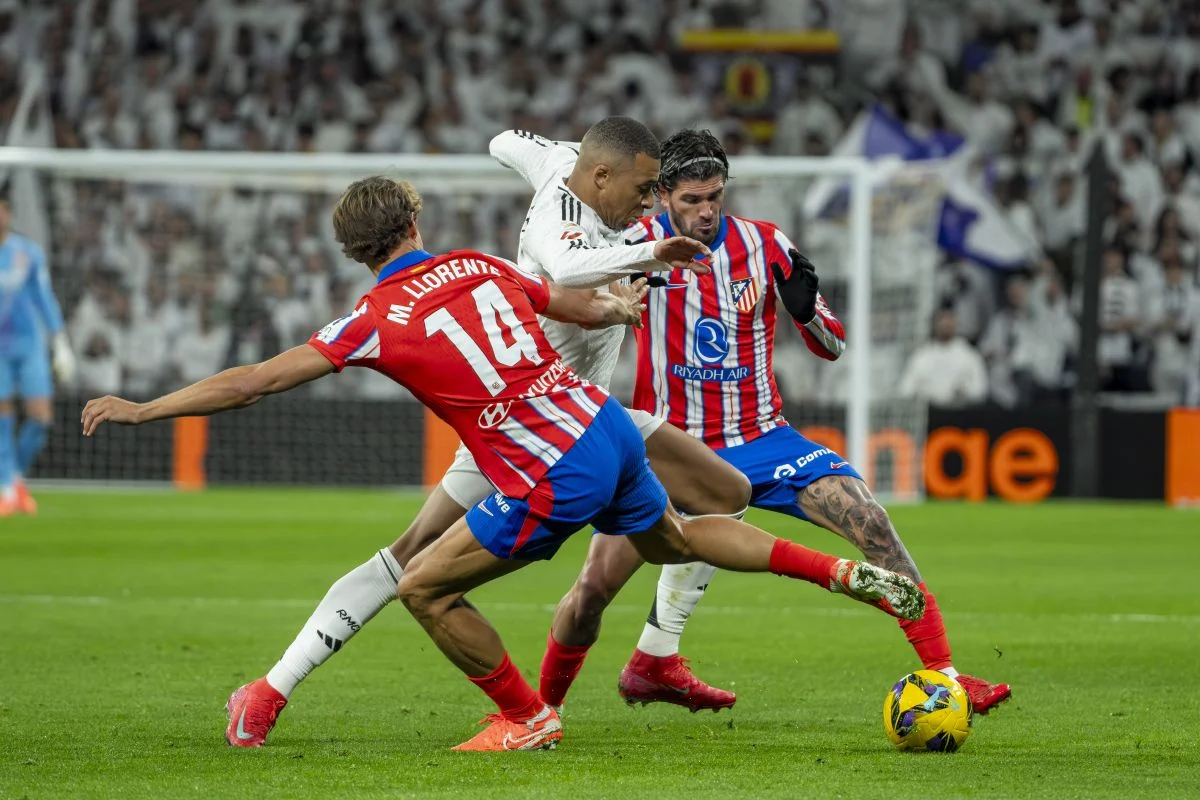 Máxima igualdad y emoción en LALIGA a falta de 15 jornadas, con Real Madrid, Barça y Atlético de Madrid luchando por el título en apenas dos puntos