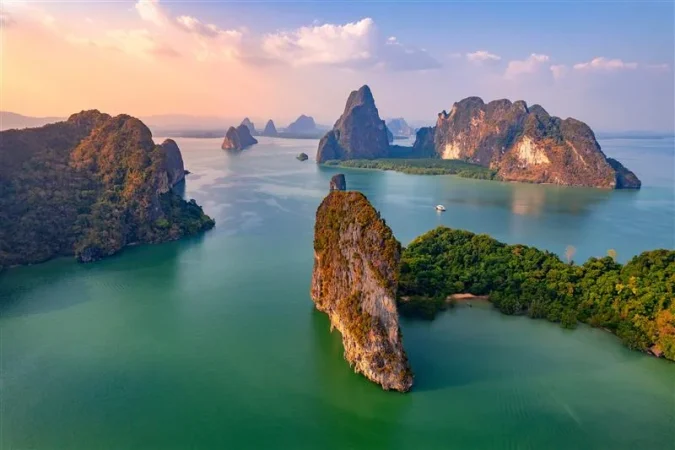 TAILANDIA shutterstock 2507690929 Merca2.es