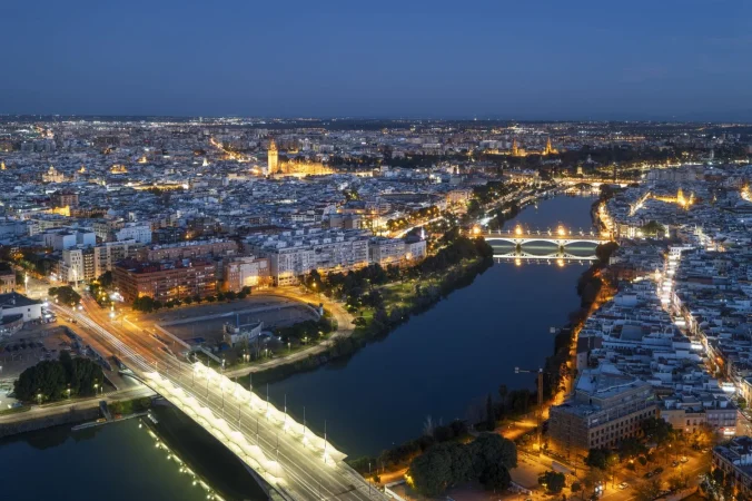 view sevilla by night Merca2.es